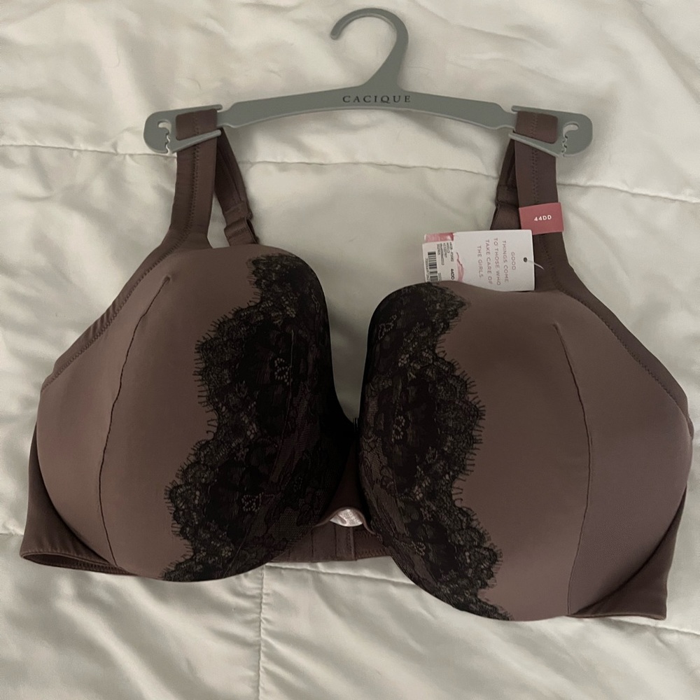 COPY - BNWT CACIQUE BRA SIZE 44 DD